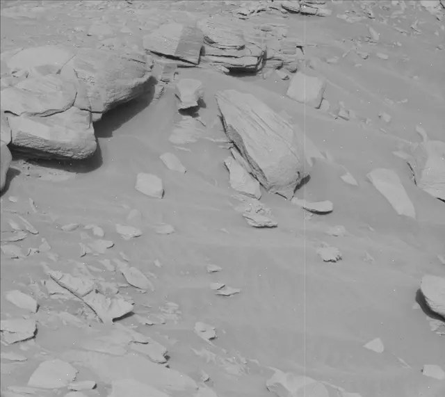 Sol 2728: Mast Camera (Mastcam)