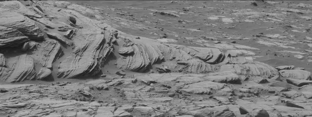 Sol 2729: Mast Camera (Mastcam)