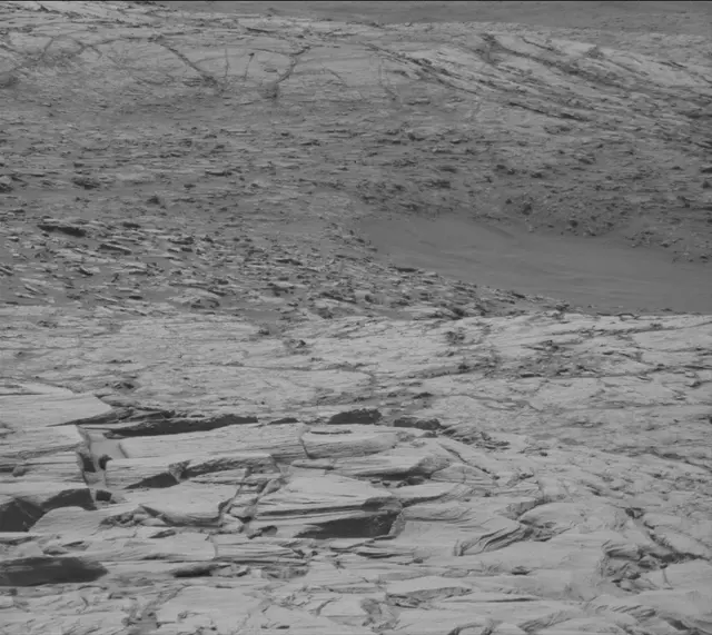 Sol 2729: Mast Camera (Mastcam)