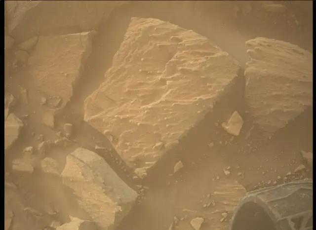 Sol 2729: Mars Descent Imager (MARDI)