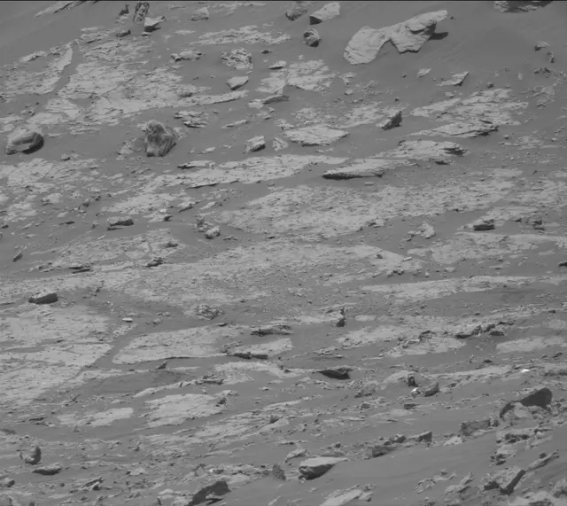 Sol 2731: Mast Camera (Mastcam)