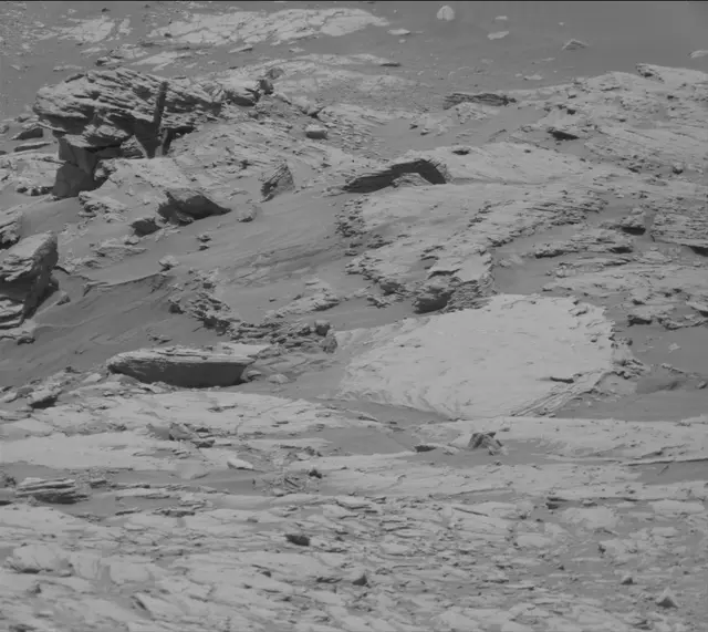 Sol 2731: Mast Camera (Mastcam)