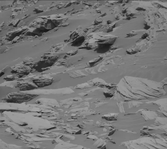 Sol 2731: Mast Camera (Mastcam)