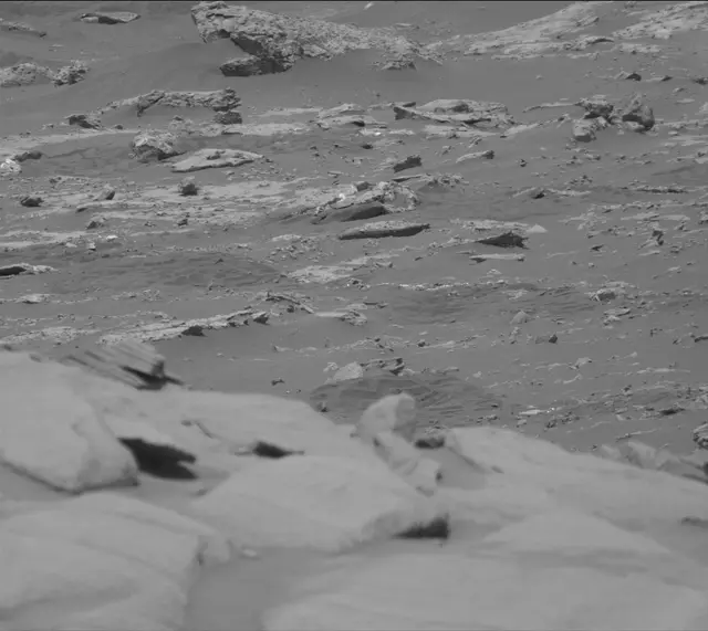 Sol 2731: Mast Camera (Mastcam)