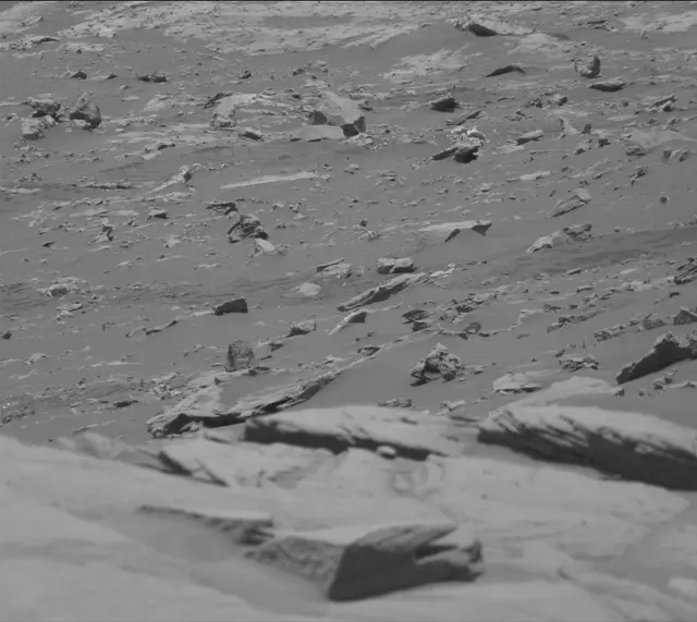 Sol 2731: Mast Camera (Mastcam)