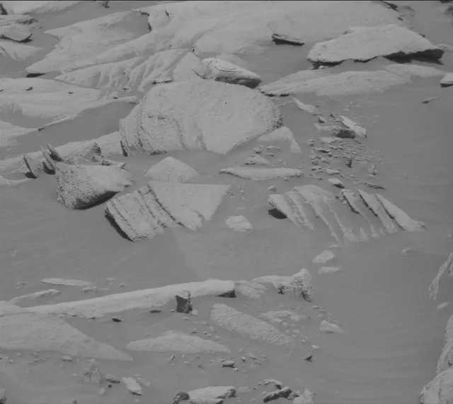 Sol 2731: Mast Camera (Mastcam)