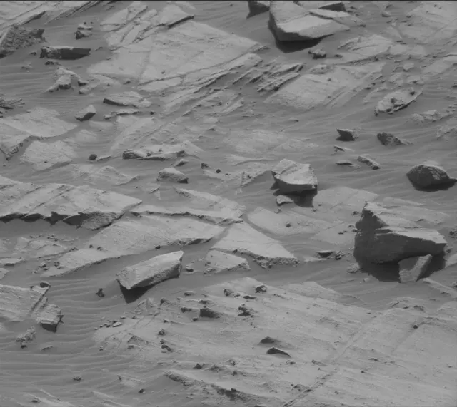 Sol 2731: Mast Camera (Mastcam)