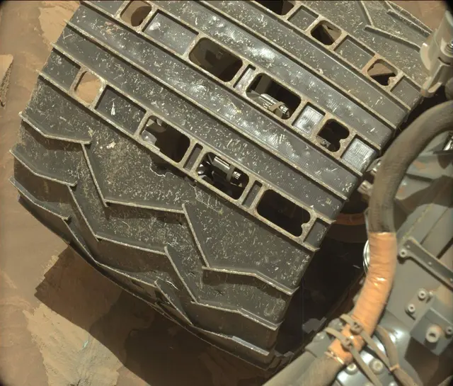 Sol 2732: Mast Camera (Mastcam)