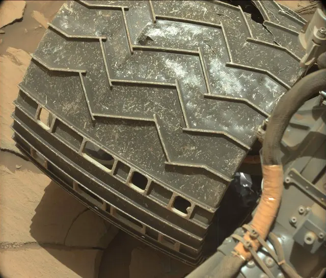 Sol 2732: Mast Camera (Mastcam)