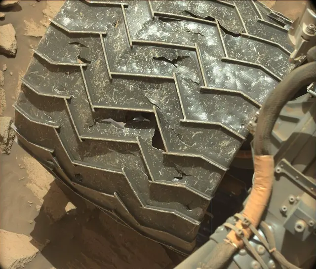 Sol 2732: Mast Camera (Mastcam)