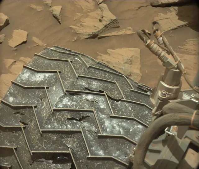 Sol 2732: Mast Camera (Mastcam)