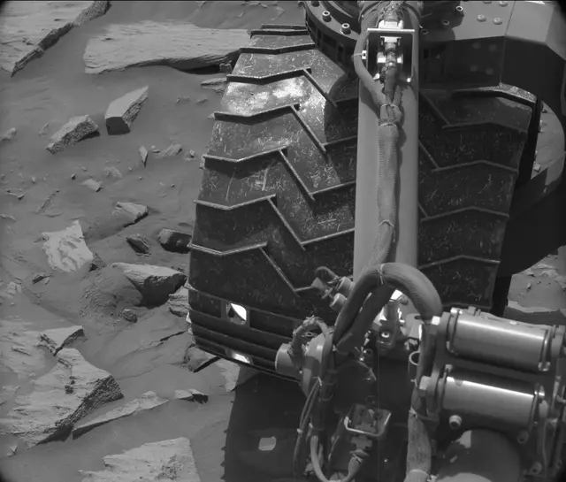 Sol 2732: Mast Camera (Mastcam)