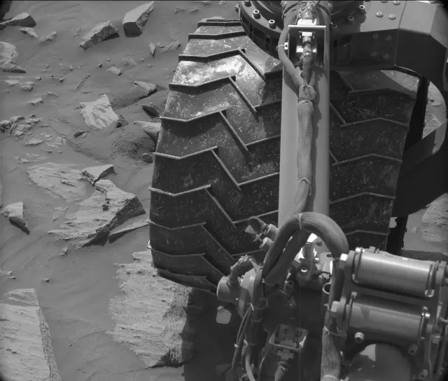 Sol 2732: Mast Camera (Mastcam)