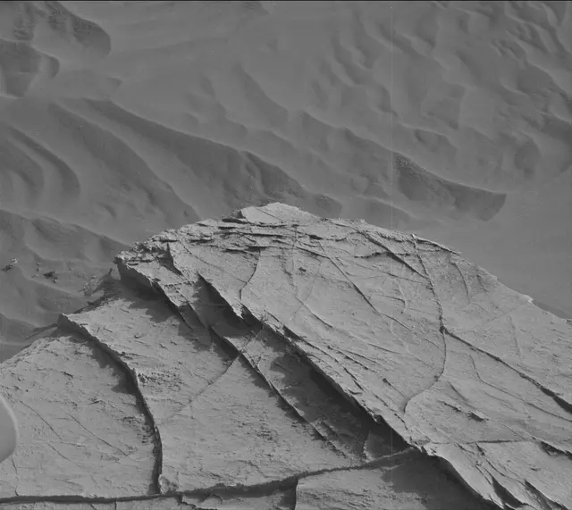 Sol 2734: Mast Camera (Mastcam)