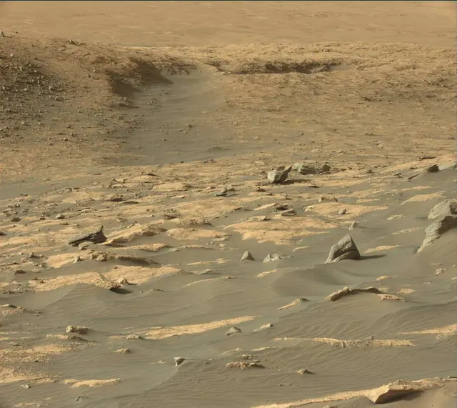 Sol 2734: Mast Camera (Mastcam)