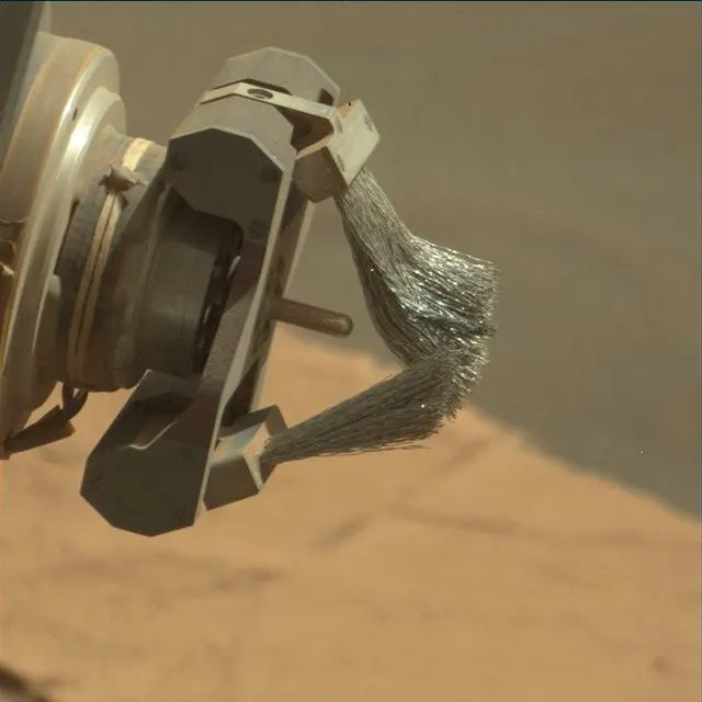 Sol 2735: Mast Camera (Mastcam)