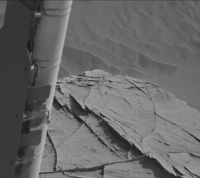 Sol 2736: Mast Camera (Mastcam)