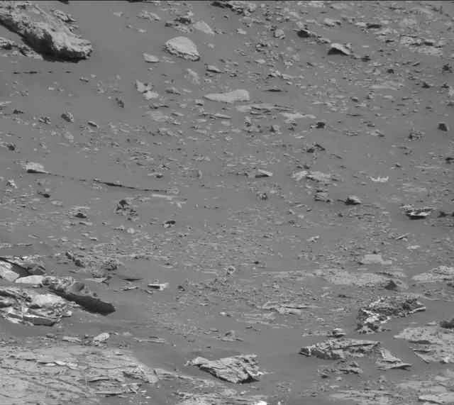Sol 2737: Mast Camera (Mastcam)