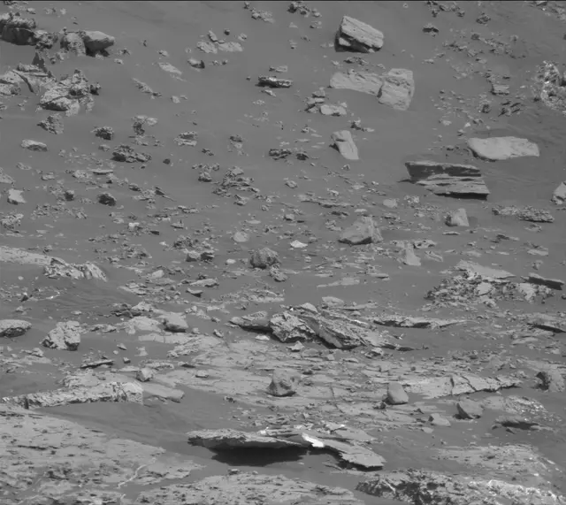 Sol 2737: Mast Camera (Mastcam)