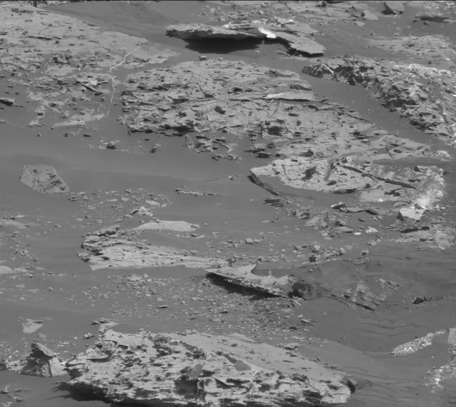 Sol 2737: Mast Camera (Mastcam)