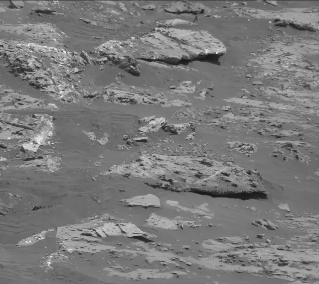 Sol 2737: Mast Camera (Mastcam)