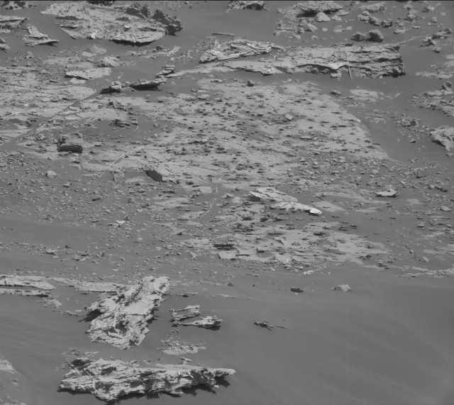 Sol 2737: Mast Camera (Mastcam)