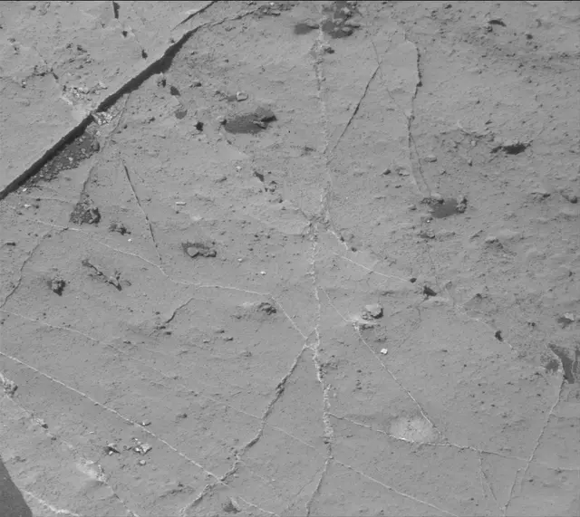 Sol 2738: Mast Camera (Mastcam)