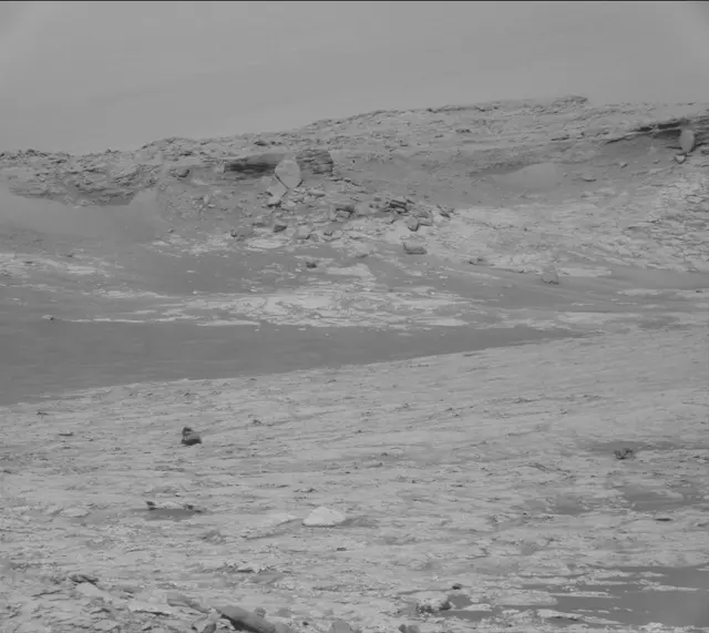Sol 2741: Mast Camera (Mastcam)