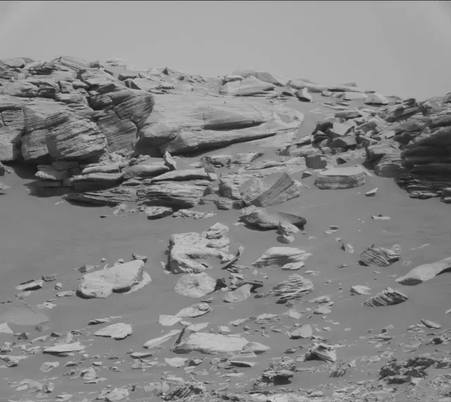 Sol 2741: Mast Camera (Mastcam)
