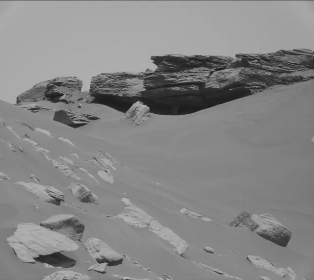 Sol 2741: Mast Camera (Mastcam)