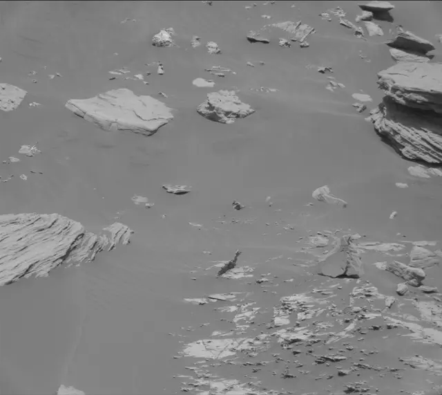 Sol 2741: Mast Camera (Mastcam)
