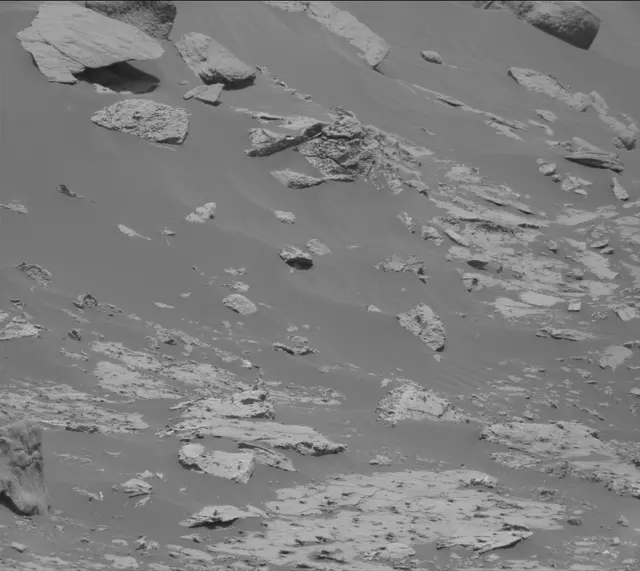 Sol 2741: Mast Camera (Mastcam)
