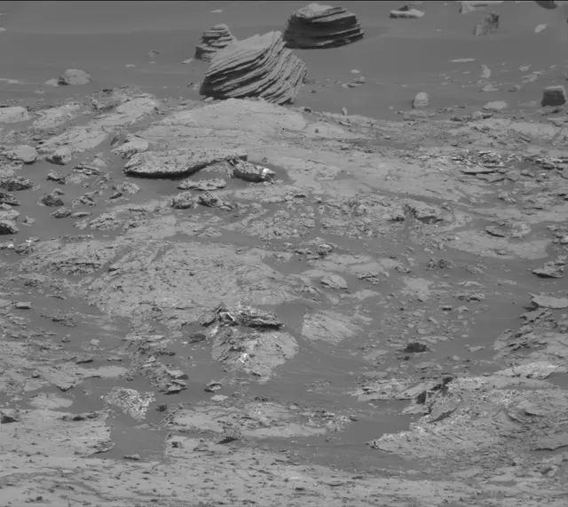 Sol 2741: Mast Camera (Mastcam)