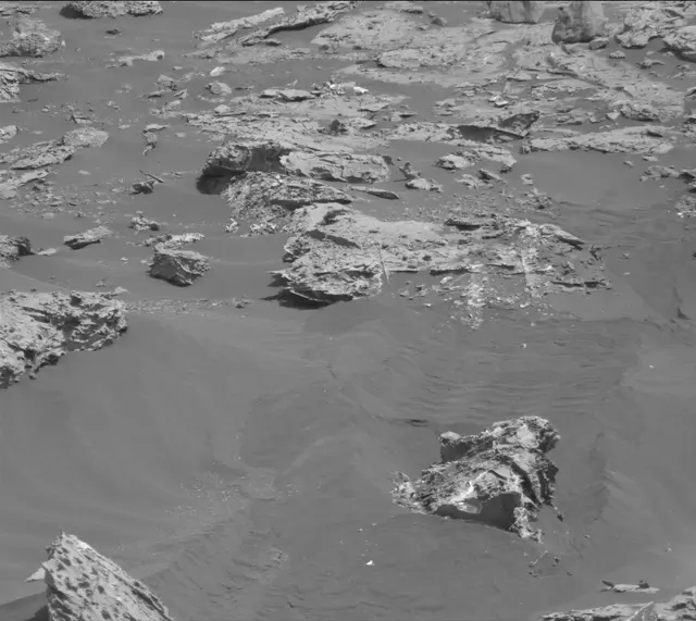 Sol 2741: Mast Camera (Mastcam)