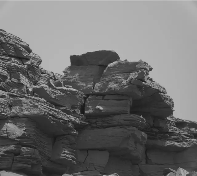 Sol 2744: Mast Camera (Mastcam)