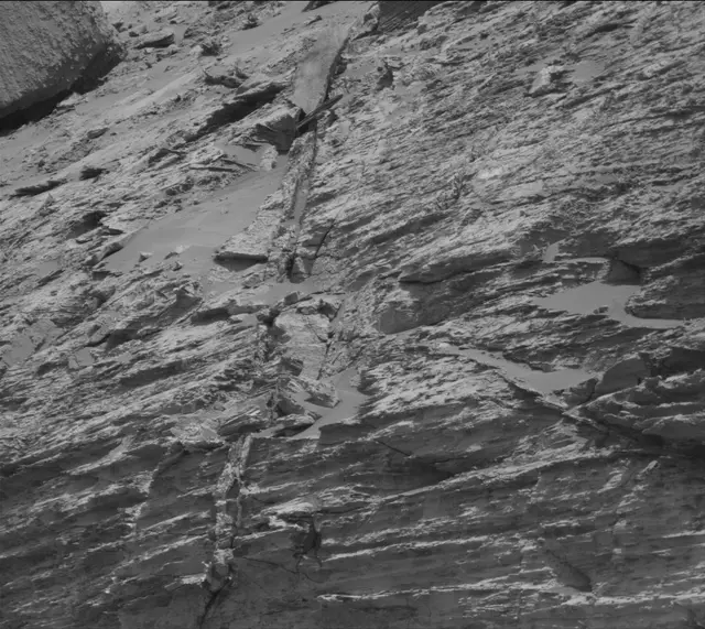 Sol 2744: Mast Camera (Mastcam)