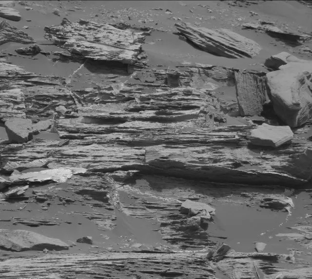 Sol 2744: Mast Camera (Mastcam)