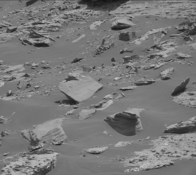 Sol 2744: Mast Camera (Mastcam)