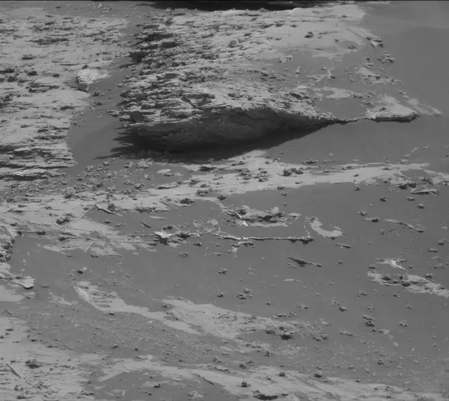 Sol 2744: Mast Camera (Mastcam)