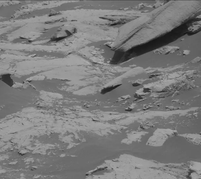 Sol 2744: Mast Camera (Mastcam)