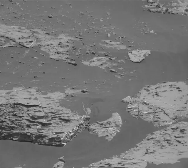 Sol 2744: Mast Camera (Mastcam)