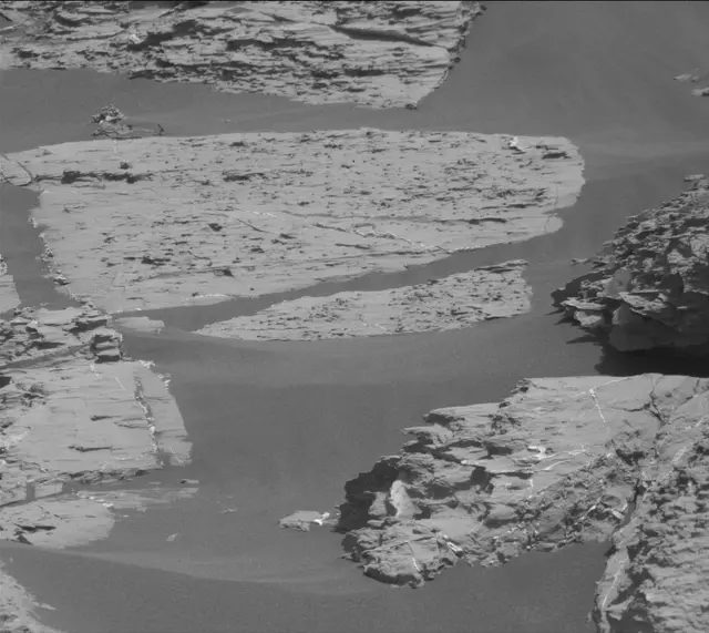 Sol 2744: Mast Camera (Mastcam)