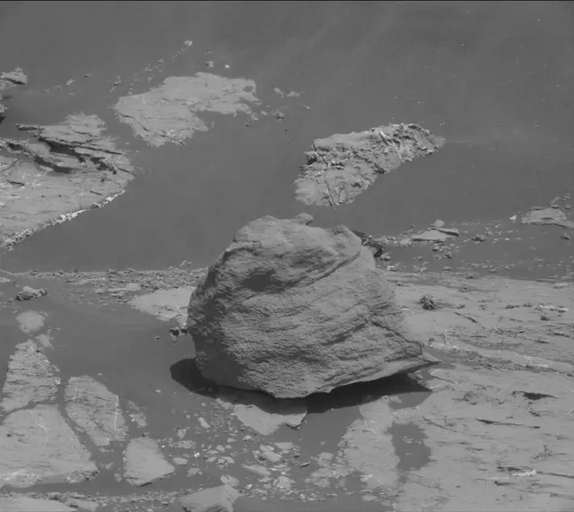 Sol 2744: Mast Camera (Mastcam)