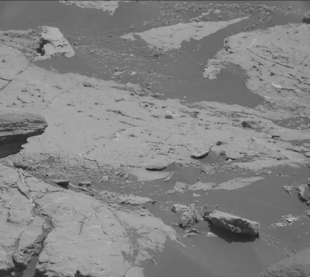 Sol 2744: Mast Camera (Mastcam)