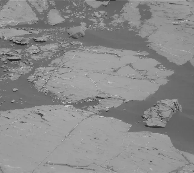 Sol 2744: Mast Camera (Mastcam)