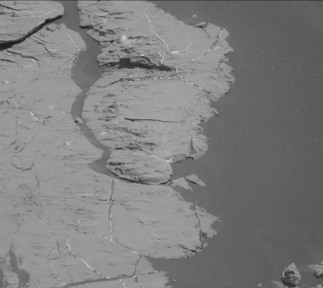 Sol 2744: Mast Camera (Mastcam)