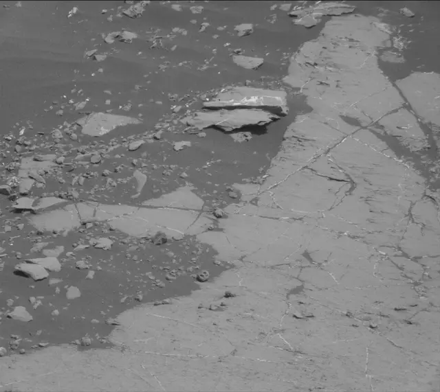 Sol 2744: Mast Camera (Mastcam)