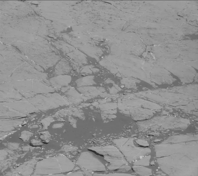 Sol 2744: Mast Camera (Mastcam)