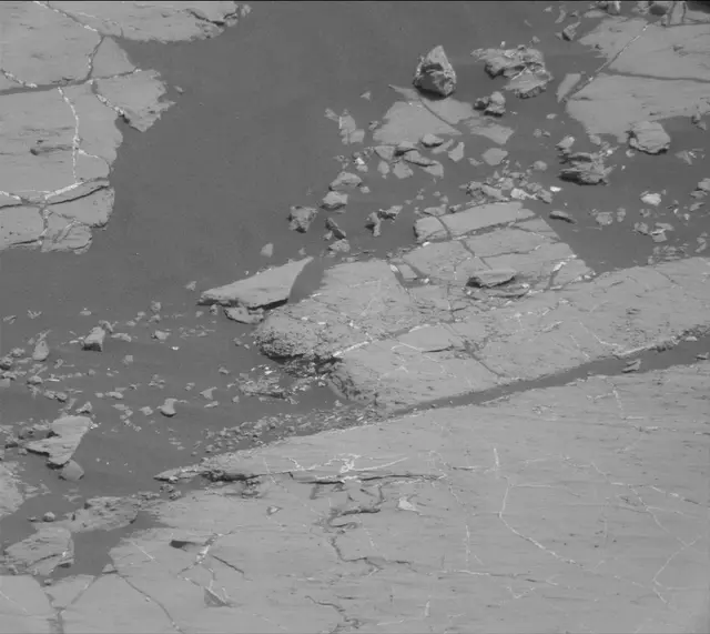 Sol 2744: Mast Camera (Mastcam)
