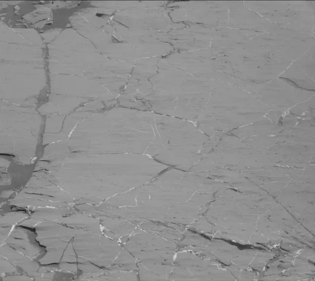 Sol 2744: Mast Camera (Mastcam)
